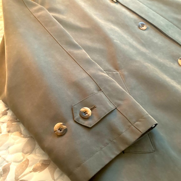 Men’s Trench Coat by Bill Blass - Picture 7 of 8